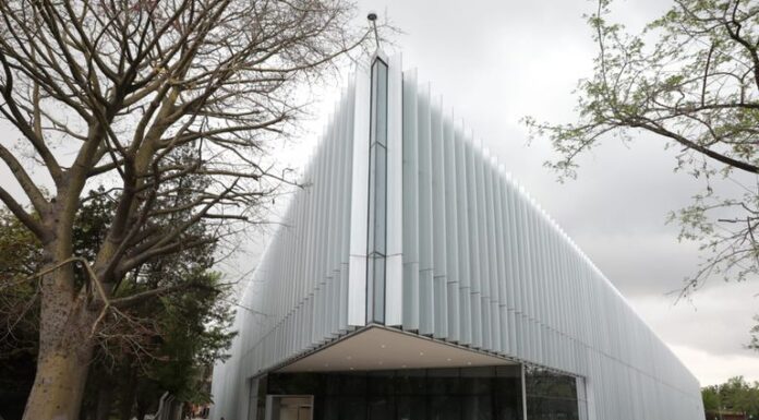 Finocchiaro, sobre el nuevo edificio que inauguró la UBA: “La construcción la inició Esteban Bullrich”