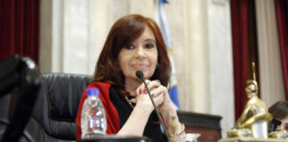 Mientras 268 mil juicios de jubilados aguardan el pago de ANSeS, Cristina seguirá cobrando doble pensión