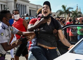 Cuba: al menos 45 menores de edad detenidos por las marchas contra el régimen
