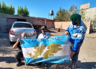 Santa Fe: un niño de 9 años propuso que todos los guardapolvos lleven bordadas las Islas Malvinas