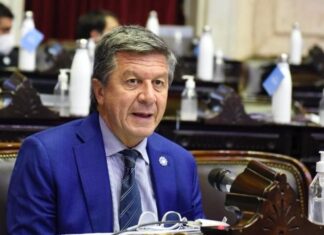 Gustavo Menna: “La prohibición de comprar pasajes en cuotas le da un golpe más al sector turístico”