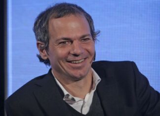 Lucas Llach: “Que el dólar esté un poco más alto es algo bueno para la Argentina”