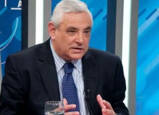Enrique Zuleta: “Alberto Fernández es mucho más débil que De la Rúa”