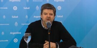 Vacunación: empieza la aplicación de terceras dosis a los mayores de 50 años que se dieron Sinopharm