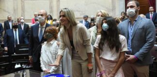 Carolina Losada: “Lo importante es no equivocarse en cosas como el rumbo del país”