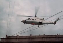El piloto del helicóptero que evacuó a De la Rúa: “La única alternativa fue la del techo de la Casa Rosada”