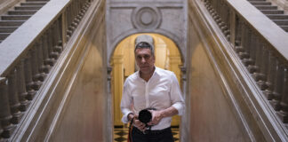 Victor Bugge, fotógrafo de la Casa Rosada: “De la Rúa no quería irse en helicóptero”