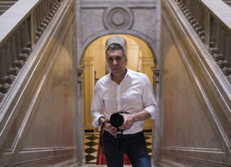 Victor Bugge, fotógrafo de la Casa Rosada: “De la Rúa no quería irse en helicóptero”