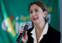 Ingrid Betancourt: “Colombia está encerrada en una bipolaridad, votamos entre el odio y el miedo”