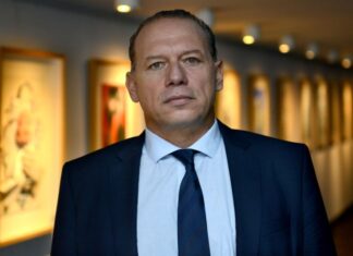 Sergio Berni: “Está hablando con un ministro que no es de izquierda, está del otro lado”