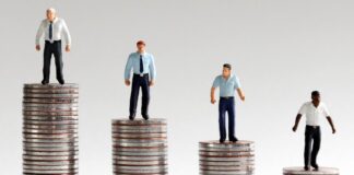 Una persona puede llegar a pagar 51 impuestos al año