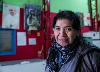 Margarita Barrientos: “Cada vez son más familias completas que vienen a los comedores porque no les alcanza”