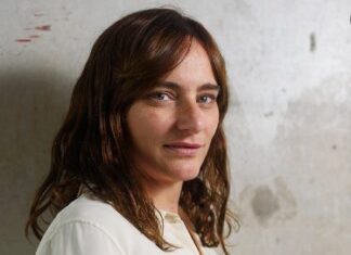Ana Iparaguirre: “La política es como el oxígeno, cuanto más alto se está menos sentido común hay”