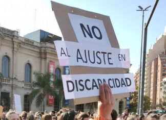 El relato de una madre de una nena con síndrome de down: “Los profesionales tienen que cobrar sus sueldos”
