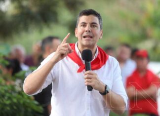 Santiago Peña, candidato a presidente de Paraguay: “Una de las bases del éxito económico ha sido una baja tributación”