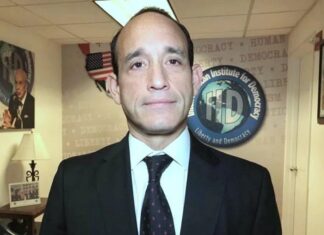 El relato de un ex miembro del Tribunal Constitucional de Venezuela: “Con el aumento de miembros en la Corte, el sistema judicial se agrietó”