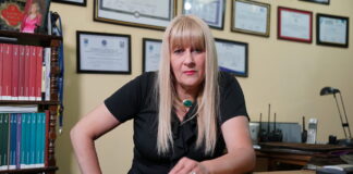 Analia Pasantibo: “La Policía Federal no quiere una persona trans entre la superioridad”