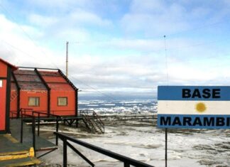 Federico Vassallo, jefe de la Base Marambio: “En los horarios de partido se da descanso”