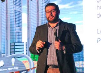 Irving Hidro Montemayor: “Las nuevas tecnologías en las aulas abren la oportunidad de cerrar la brecha entre países”