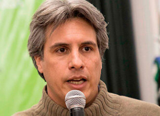 Tabaré Bassi: “La aparición de Gripe Aviar es una muy mala noticia para la provincia y el país”