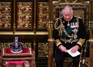 Ramón Pérez Maura sobre la coronación de Carlos III: “Es la primera que se va a fotografiar a color”