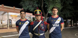 Los Pumas homenajearon al Regimiento de Granaderos a Caballo: “Se intercalaron y todos eran granaderos”