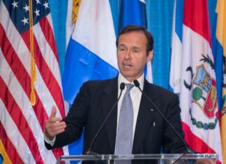 Jorge Tuto Quiroga, ex presidente de Bolivia: “Los yuanes se mueven como los dólares”