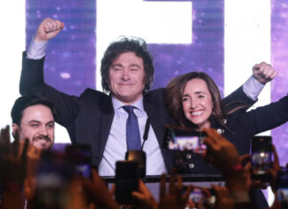 Javier Milei le respondió al Gobierno por las acusaciones sobre los saqueos: “Ellos tienen experiencia en este tipo de operaciones”