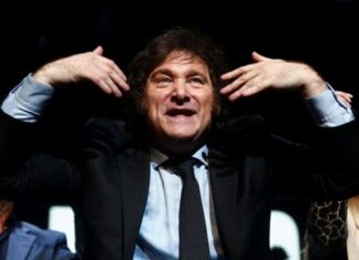 Javier Milei: “Esta fuerza liberal está presta a disputarle y arrebatarle el poder al kirchnerismo”