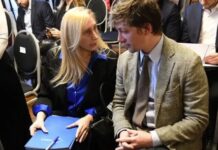 Santiago Caputo: “Javier y Karina Milei han sido muy generosos conmigo”