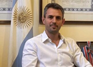 Martín Menem calificó como “ridículo” el intento opositor de restringir el uso de los DNU