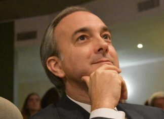 El secretario de Educación detalló cómo anotarse para recibir vouchers educativos y qué incluyen
