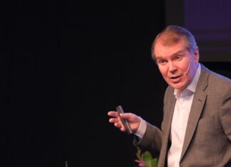 Carlos Pérez: “Estamos viendo variables económicas que corren, unas que caminan y otras que gatean”