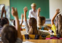 Más chicos asisten a la escuela pero aprenden menos