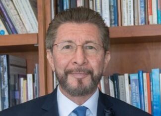 Carlos Sánchez Berzaín, sobre el levantamiento militar en Bolivia: “Es un fraude para manipular la opinión pública”