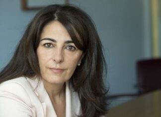 Almudena Martínez-Fornés: “Aunque el Rey de España quisiera, no podría recibir a Milei”