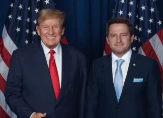 Alex Campbell habló sobre el atentado contra Donald Trump: “Fue emocionante verlo con la oreja vendada”