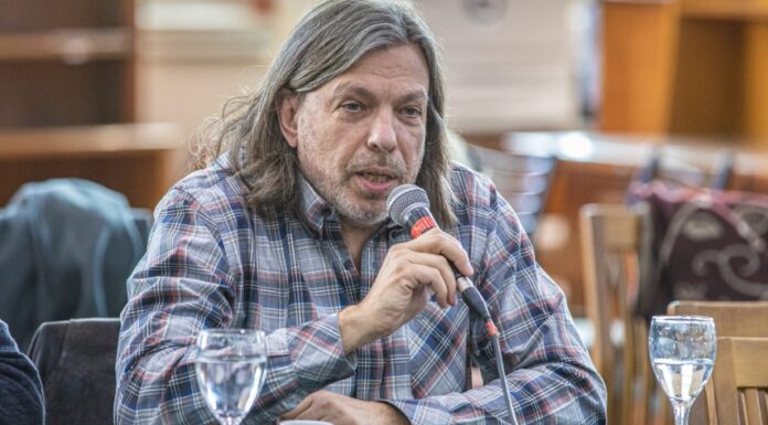 Daniel Ricci: “Desde que Milei es presidente, los docentes universitarios tenemos una pérdida salarial del 50%”
