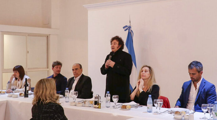 Guillermo Francos reveló íntimos detalles del asado en la Quinta de Olivos: “Se dedicó a la tarea de persuasión”
