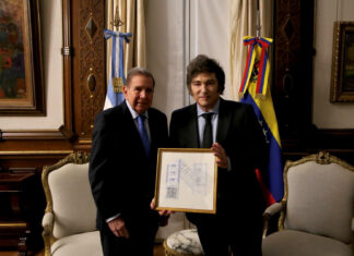 Edmundo González Urrutia tras su reunión con Javier Milei: “Fue un encuentro muy cordial”