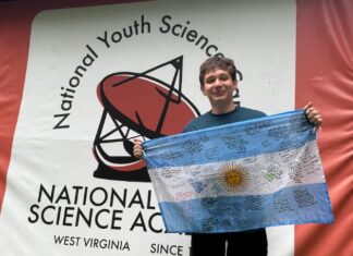 De chico le costaba contar y se convirtió en uno de los mejores 10 estudiantes del mundo: “Me picó el bichito de los problemas de matemática”