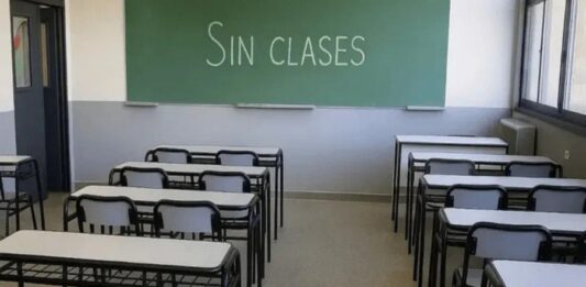 Madre de una estudiante: “La crisis educativa en Santa Cruz viene desde la gestión de Alicia Kirchner”