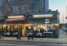 Es argentino, vive en Londres, tiene una parrilla y palpitó el partido con Inglaterra