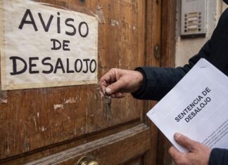 Cómo funciona el desalojo “exprés” que propone el Gobierno